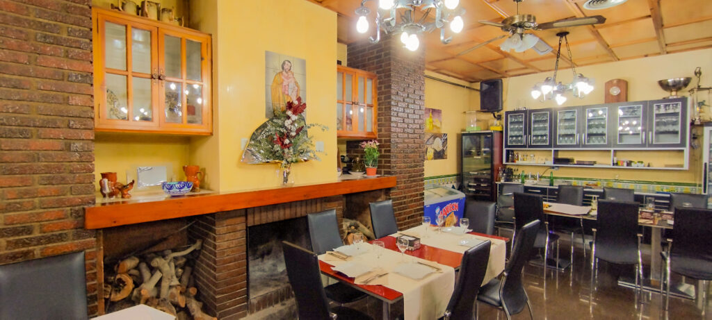 Chimenea---Salon-Claro